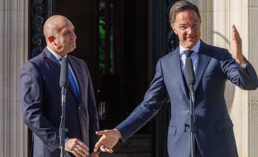 Радев и румънският президент отиват на среща с Рюте за атаките с дронове