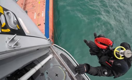 Във Варна показаха кадри от спасителната акция по евакуация на моряци от "Кайрос" (ВИДЕО)