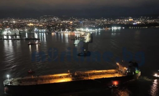 След като и той бе ударен с дрон: Варна прикюлчи ремонта на 243-метров танкер ВИДЕО