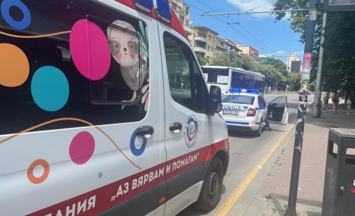Млад човек припадна от преумора в центъра на Варна
