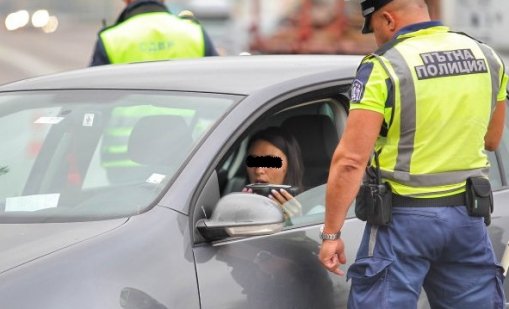 Закопчаха 42-годишна варненка с дрога зад волана