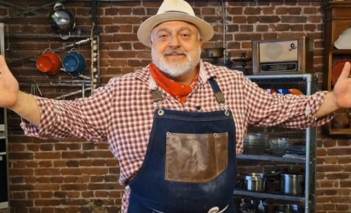 Ути завива сарми в Генерал Тошево