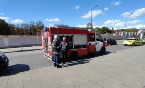 Пожар пламна в голям търговски център във варна
