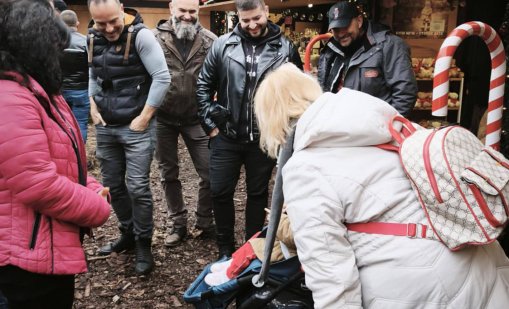 4-годишната Жасмина получи специализирана детска количка