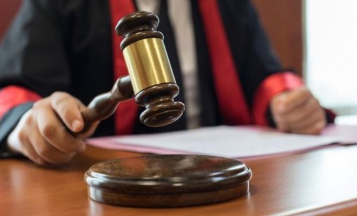 Вече осъждан млад мъж, потрошил 3 коли във Варна, се споразумя за „пробация“