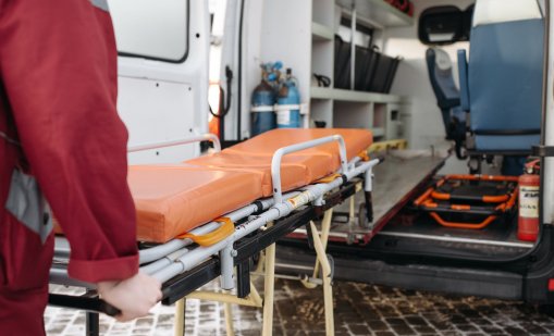 Мъж загина, след като бе прегазен от камиони