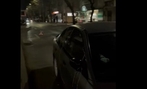 Варненец в неприятна ситуация: Момче с тротинетка се блъска в колата му, какво да прави? 