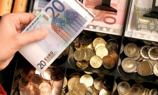 Паника заради еврото: Хората се страхуват от измами и скок на цените