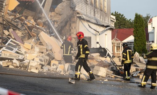 Русия атакува Киев с ракети: Поне 12 убити, щети по представителството на ЕС