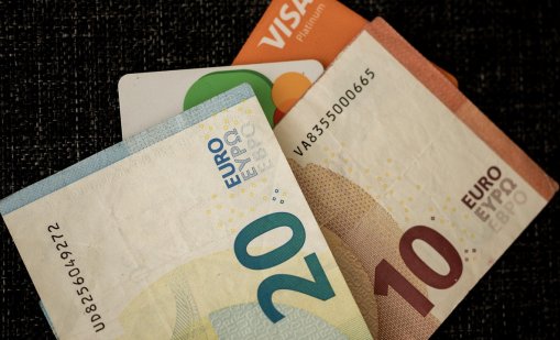 Работодател сметна: Плащаме все повече, а  заплатата на служителите не расте