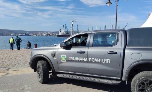 Международната преса: Дронове удариха кораби край България, тревога за сигурността в Черно море