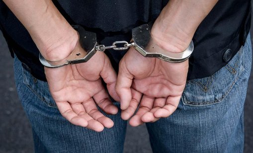 Спипаха млад мъж с дрога във Варна