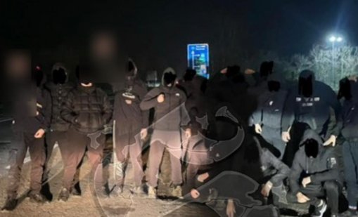 Феновете на "Берое" се "похвалиха": Чакали да бият поддръжниците на Черно море 