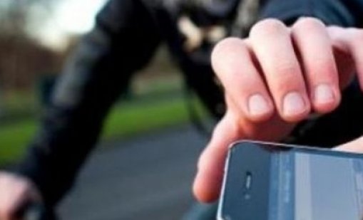 До 10 г. затвор грозят варненец, отмъкнал телефон от мъж в кв. "Чайка" 
