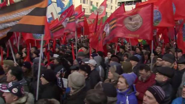 "Антимайдан" събра 50 000 в Москва