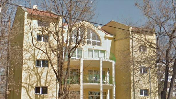 Дневният център „Ривиера“ ще ползва сградата си в Морската още 10 г.