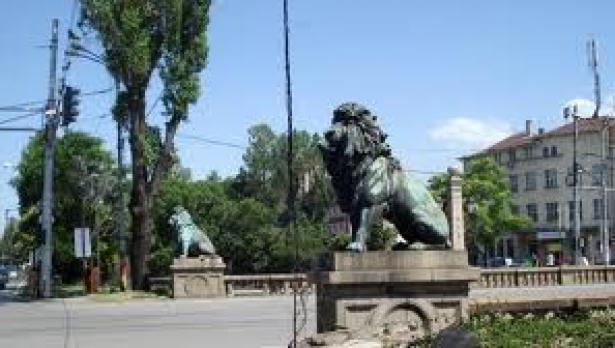 Затварят Лъвов мост за 45 дни