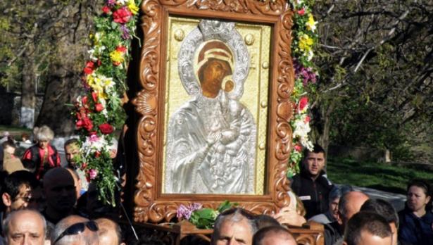 Литийно шествие и изложба за Атанасовден в Бяла