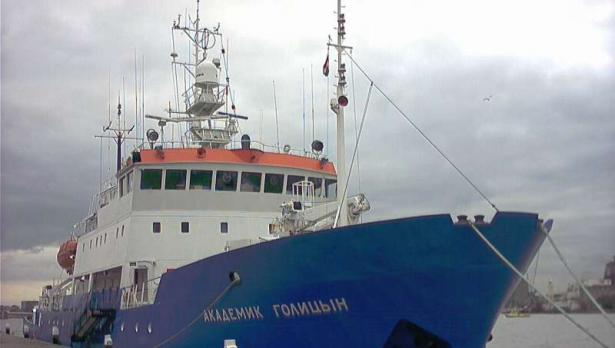 Два руски кораба ще проучват морето ни