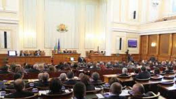 ГЕРБ и ДПС се изпокараха за Сърница