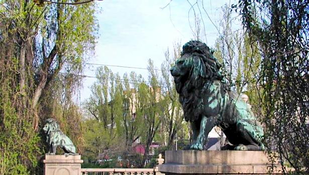 Ремонтират Лъвов мост