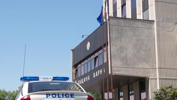Запорираха сметките на община Варна