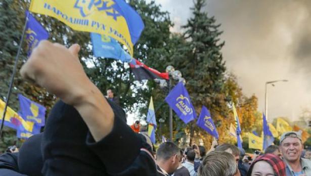 Украинският парламент прие закон за лустрацията