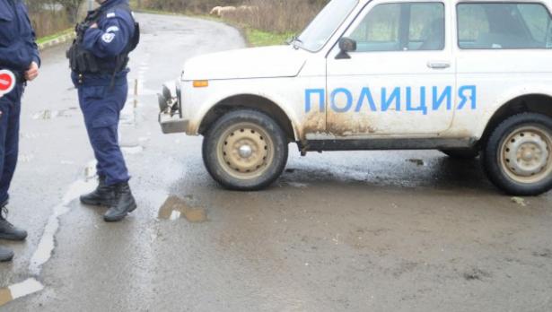 Шофьорка вкара инвалид в болницата