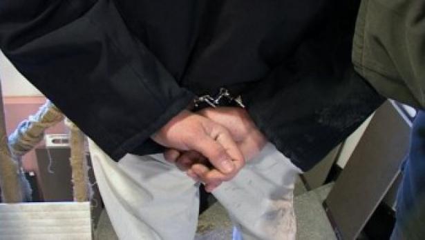 Служители на ДАИ спипани с подкуп