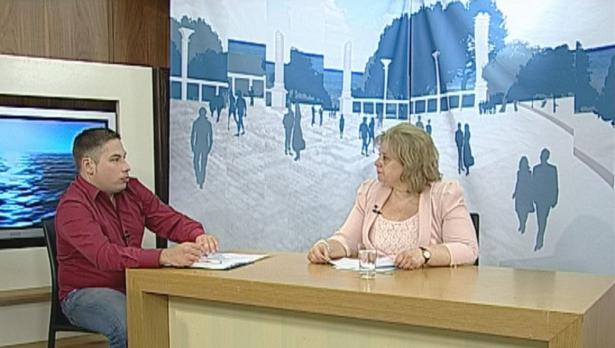 "Щрихи от утрото" (11.07.2016) - Кои школа ще посрещнат учебната година с обновени сгради и дворове?