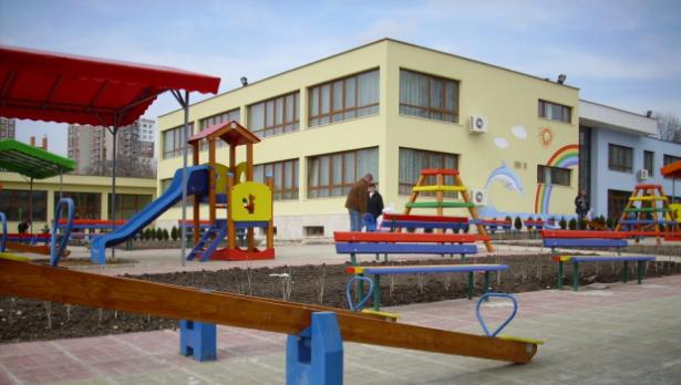 Започва приемът на документи за новите места в детските градини