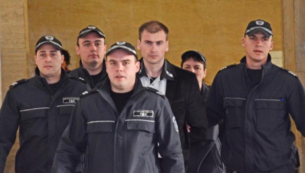 "Домашен арест" за Октай Енимехмедов
