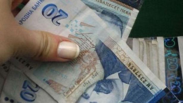 Плащаме данъци с отстъпка и през почивните дни