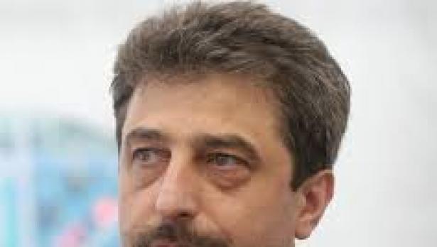 Съдът не даде ход на делото "Цветан Василев"