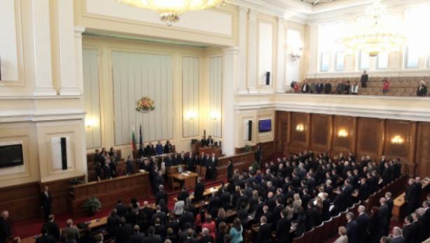 Депутатите окончателно промениха бюджета на НЗОК