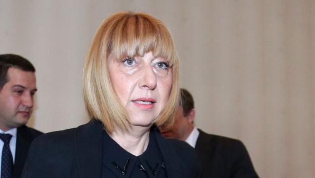 Учениците ще имат 1 учебник по предмет, но различни помагала