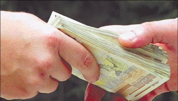 Баба даде 1 500 лв. на ало-измамници