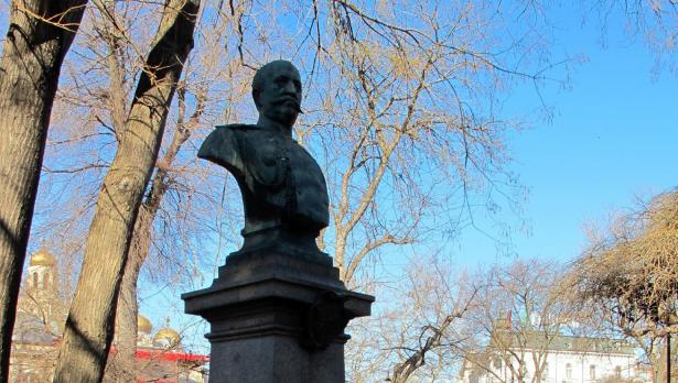 Варна ще има три нови паметника