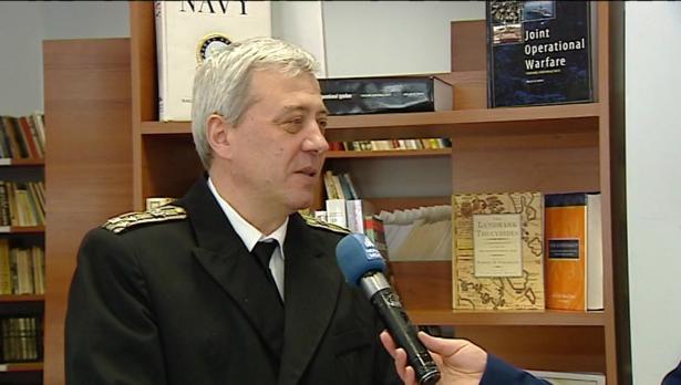 "Щрихи от утрото" (3.04.2019) - Какви тайни крие библиотеката на Военноморското училище?