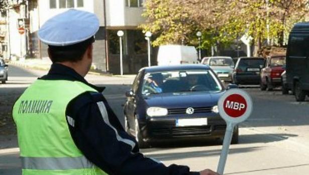 Двама пострадаха при катастрофи за денонощие
