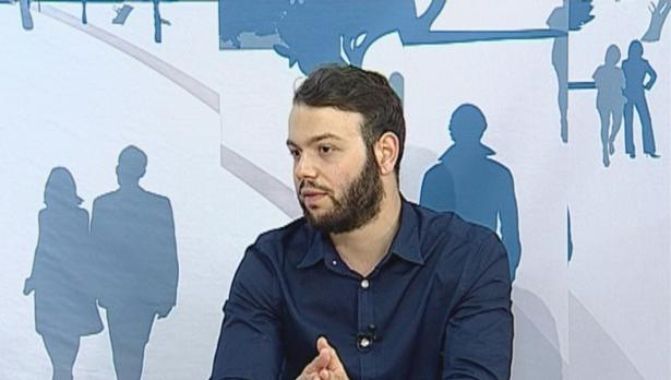 "Щрихи от утрото" (13.05.2016) - Опасен ли е интернет за тинейджърите и как да предпазим децата?