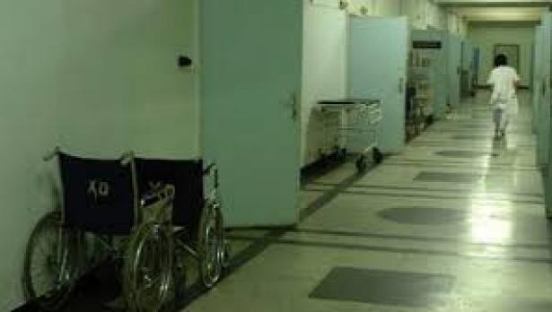 Ранената при падането на асансьора жена е в съзнание