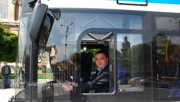 Първият от новите тролейбуси вече е във Варна