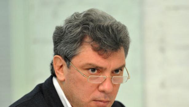 Пет версии за убийството на Немцов