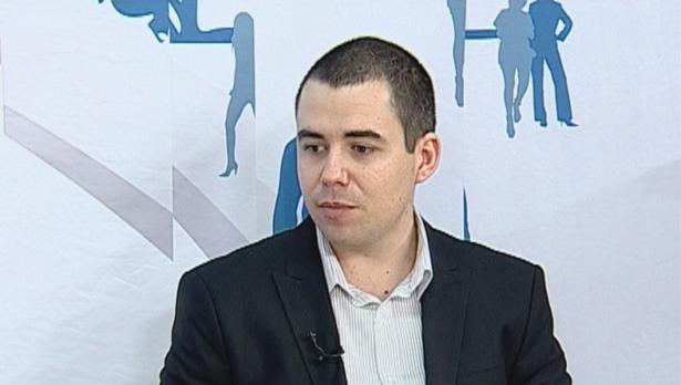 "Щрихи от утрото" (26.05.2016) - Погват служебните коли по кварталните паркинги във Варна