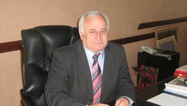 Съмнение за измама праща ботевградския кмет пак на прокуратурата
