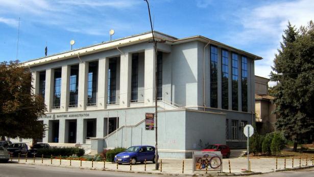 Искат Дома на транспортните работници за култура