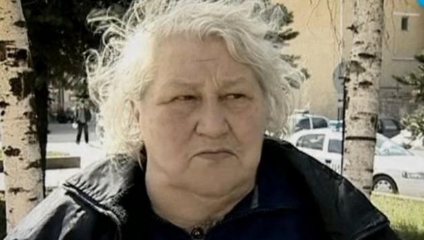 Майката на стрелеца от Лясковец: Той си е нормален!