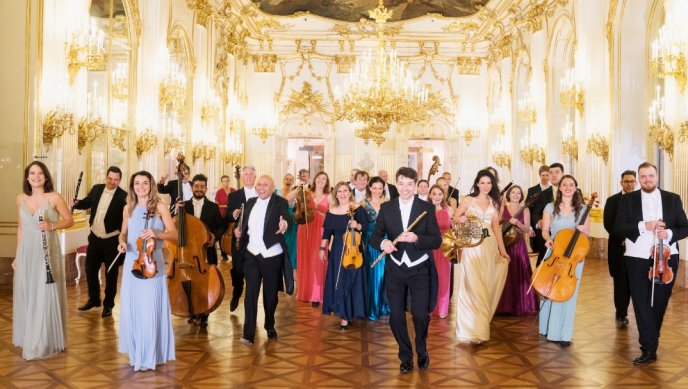 Дворецът Шьонбрун – от императорска резиденция до сцена на вечната класика 