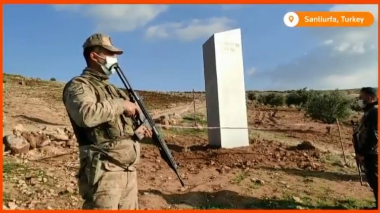 Мистерията се заплита: Монолит се появи и в Турция (ВИДЕО+СНИМКИ)